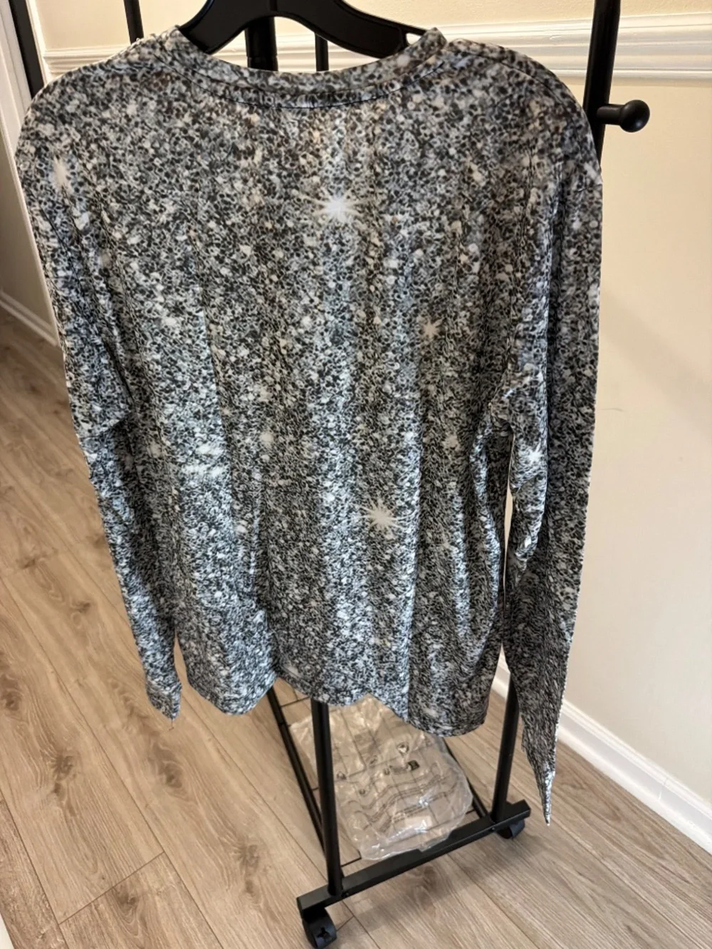 Long sleeve nit shirt screen print